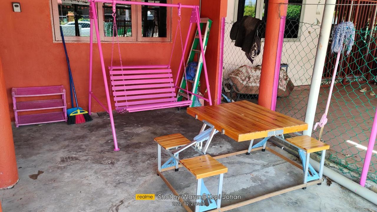 Homestay D' Tengah Bandar Kuala Rompin Kültér fotó