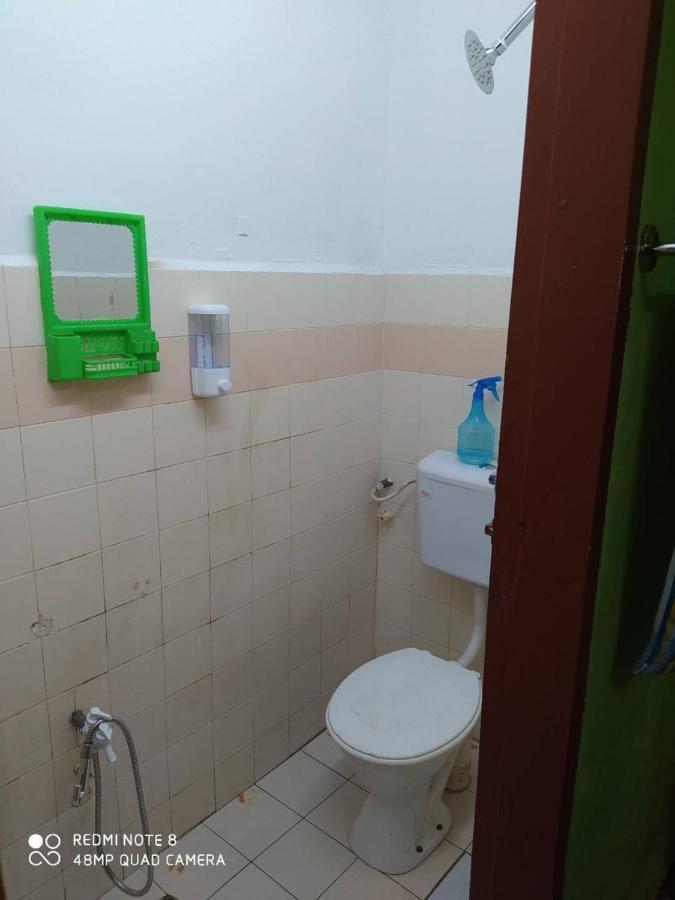 Homestay D' Tengah Bandar Kuala Rompin Kültér fotó